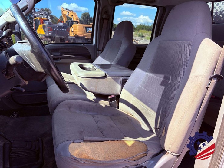 2006-ford-f550-xlt-sd-image-73