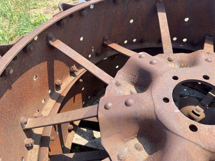 (2)-steel-wheels-image-5