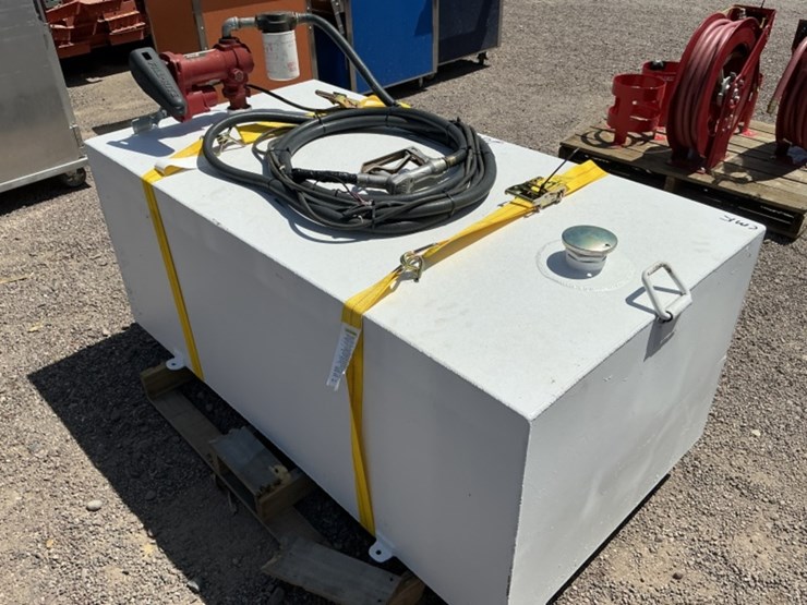 steel-fuel-tank-w/-pump-image-3