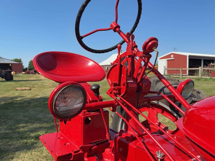 farmall-200-image-26