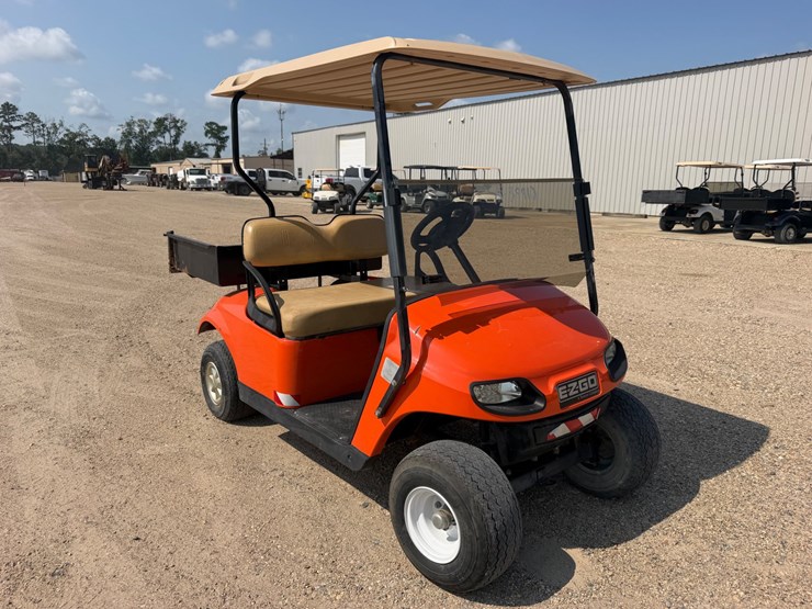 #61-•-2017-ezgo-txt-golf-cart-image-1