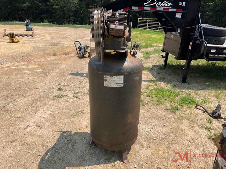 medallion-60-gallon-electric-air-compressor-image-2