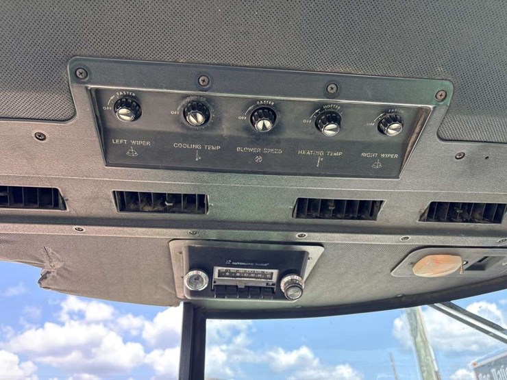 john-deere-4230-image-20