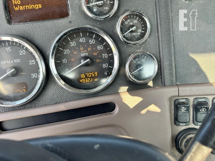 2012-peterbilt-386-image-50