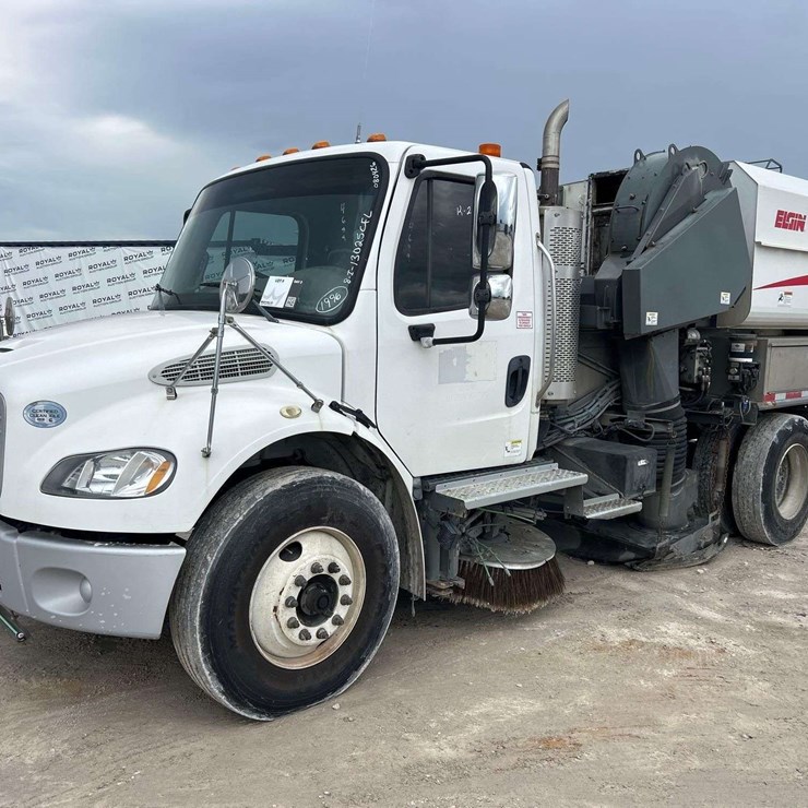 2019 FREIGHTLINER M2 106