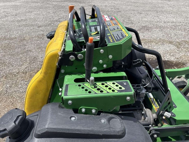 john-deere-m-image-13