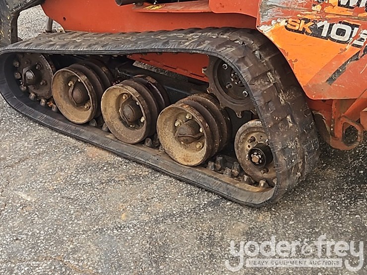 2019-ditch-witch-sk1050-image-10