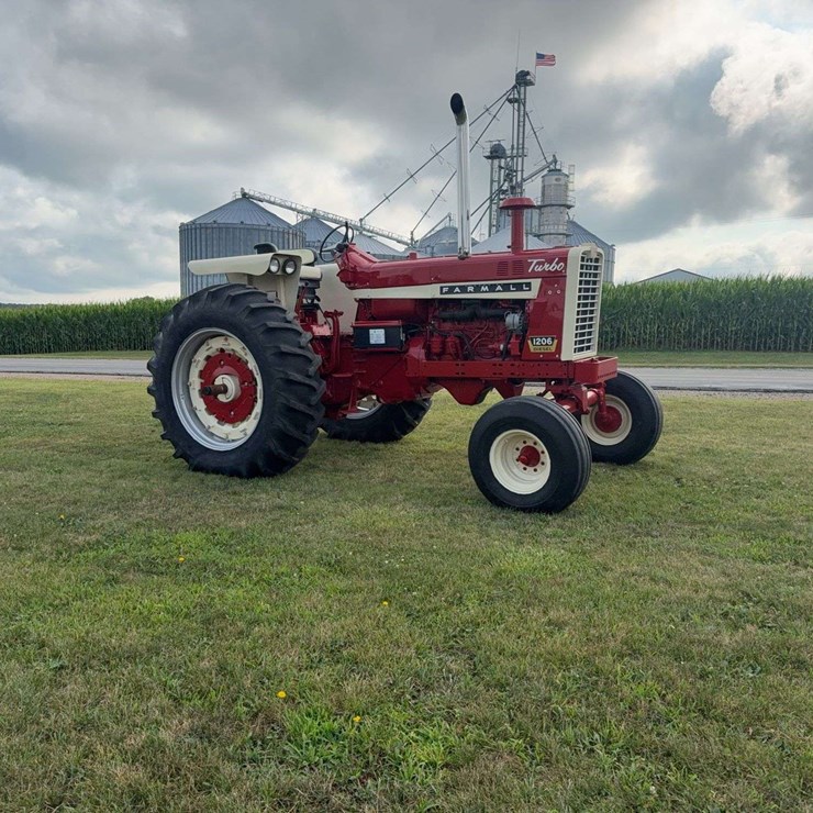 INTERNATIONAL 1206