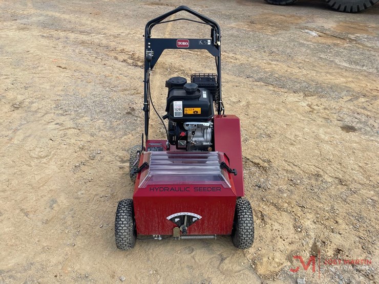 toro-hydraulic-seeder-image-4
