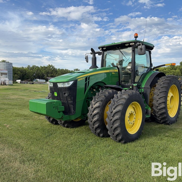 2016 JOHN DEERE 8320R