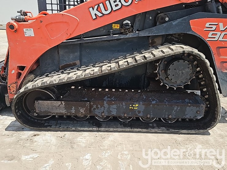 2015-kubota-svl90-2-image-17