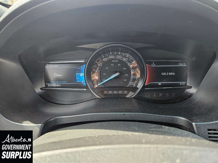 2019-ford-explorer-xlt-image-11