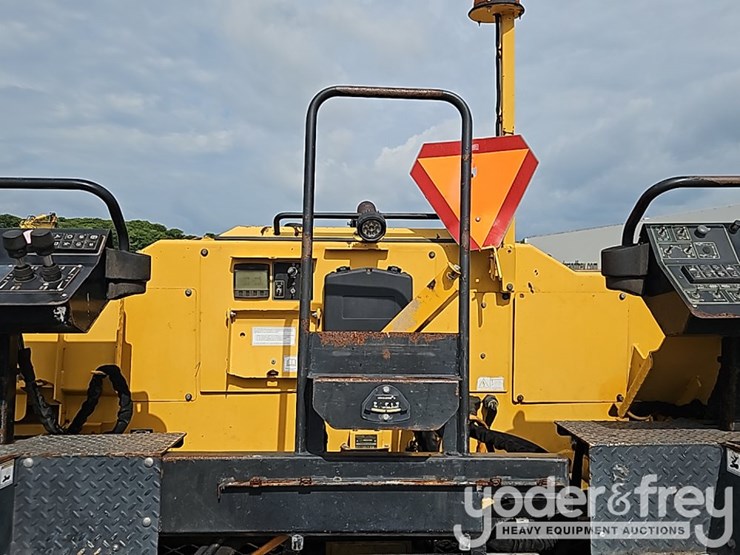 2019-weiler-p385b-image-22