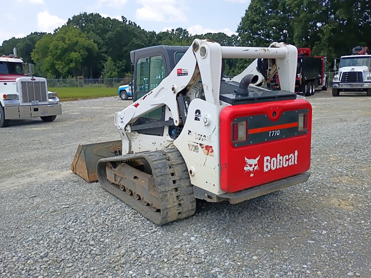 2023-bobcat-t770-image-5