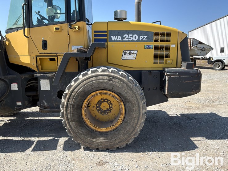 2011-komatsu-wa250pz-6-image-9