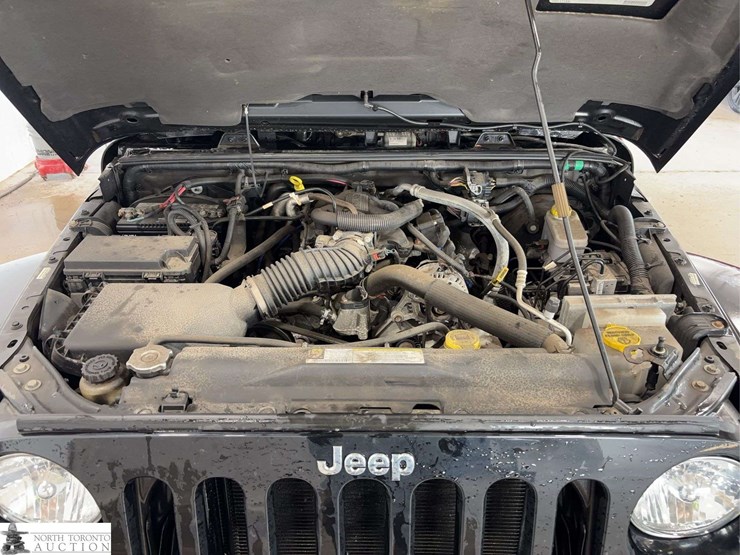 2011-jeep-wrangler-image-8