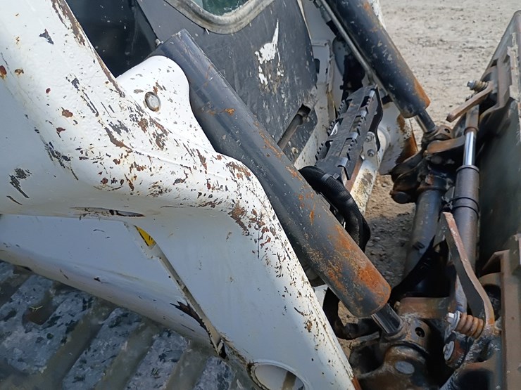 2022-bobcat-t66-image-72