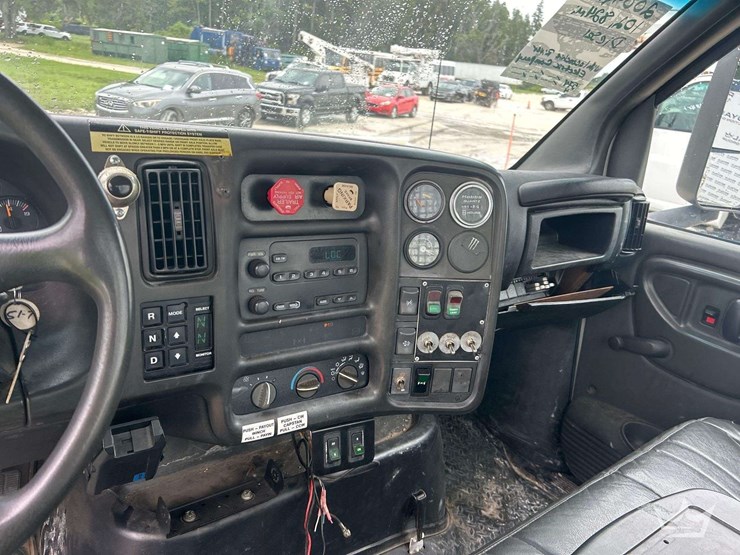 2009-altec-dm47-image-13