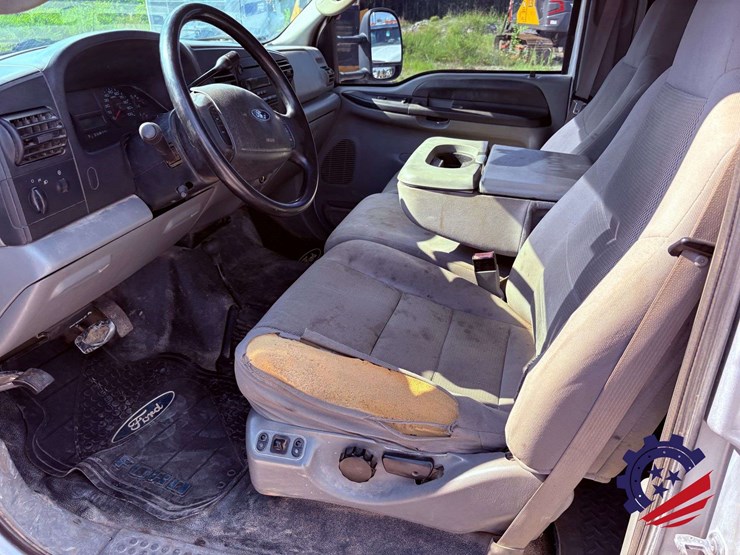 2006-ford-f550-xlt-sd-image-74