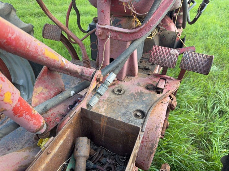 farmall-m-image-33