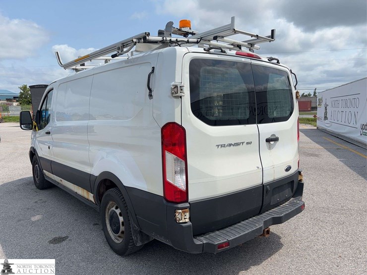 2016-ford-transit-image-7