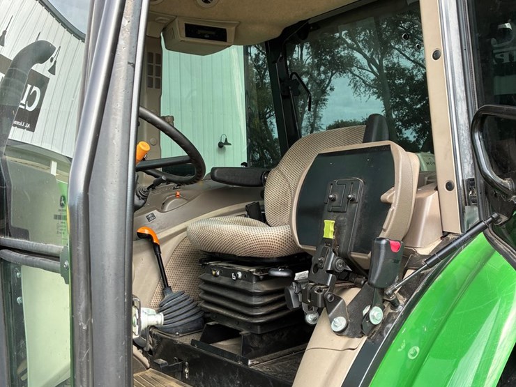 john-deere-5090e-image-8