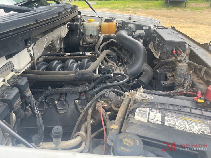 2014-ford-f150-xl-image-17