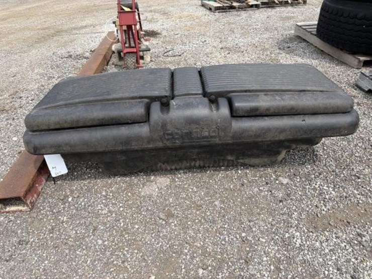 truck-bed-tool-box-image-1