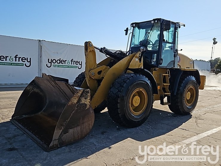 2023-caterpillar-920-image-1