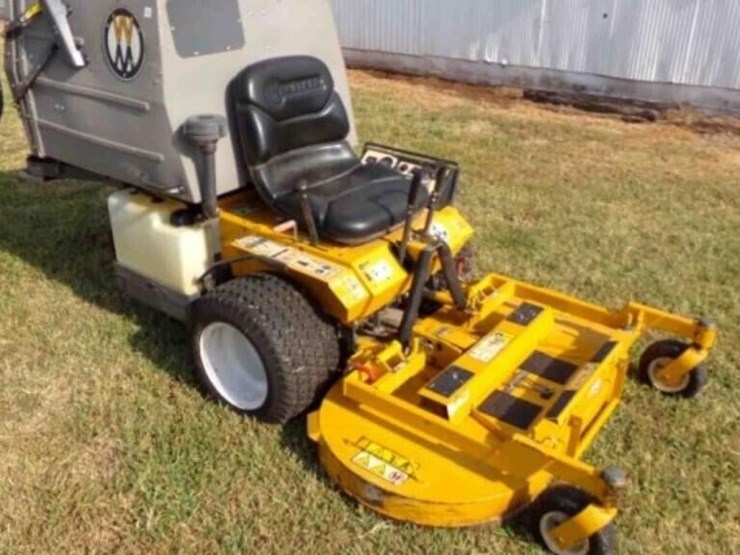 48''-t23-walker-riding-lawn-mower,-509-hrs-image-1