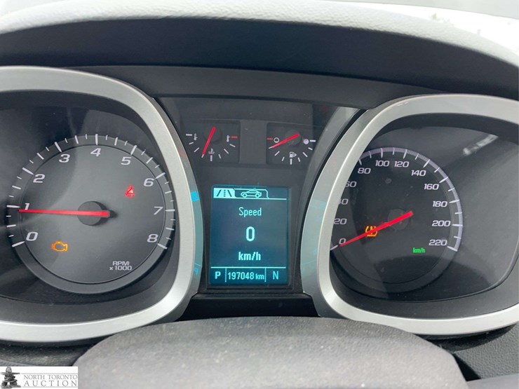 2015-chevrolet-equinox-image-12