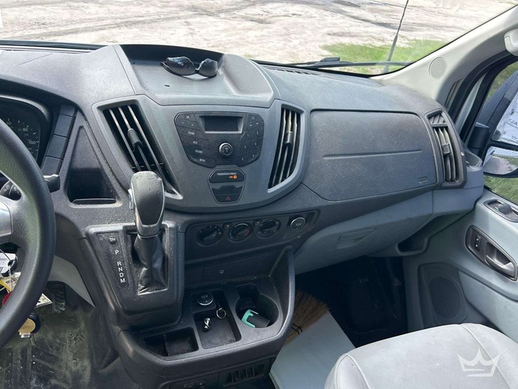 2017-ford-transit-image-15