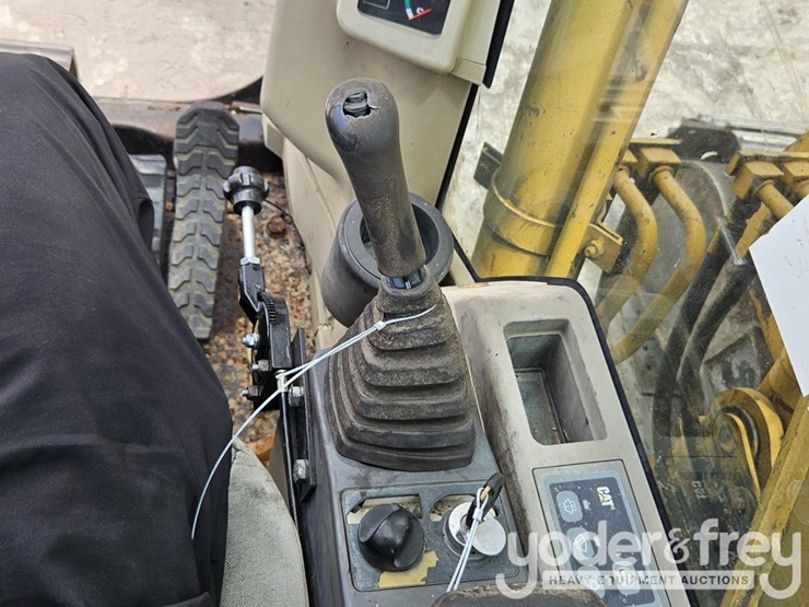 caterpillar-311c-image-35