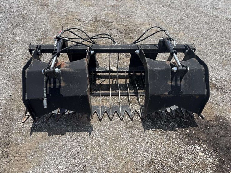 74in-skid-steer-grapple-image-5