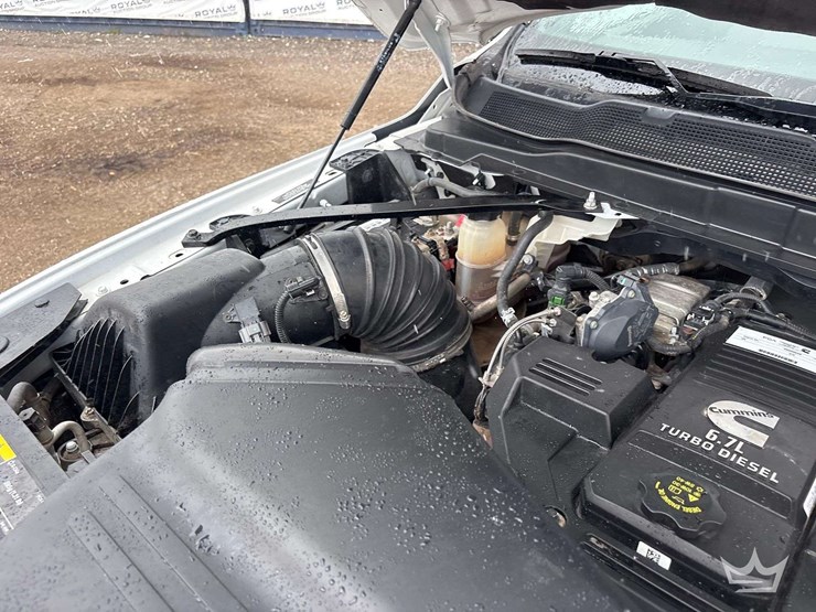 2021-dodge-2500-image-8