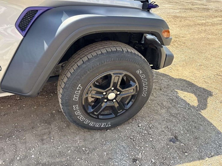 2021-jeep-wrangler-image-11
