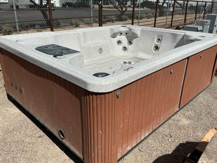 down-east-spa-unit-image-4