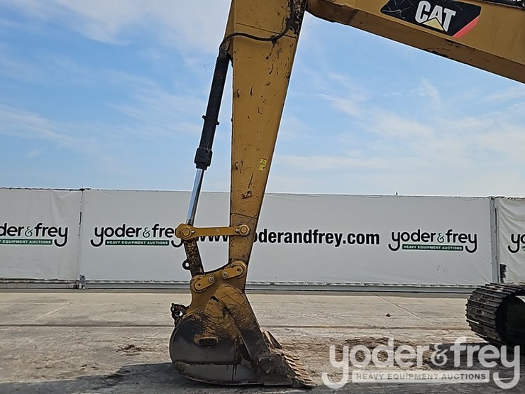 2013-caterpillar-328d-lcr-image-18