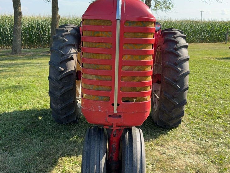 massey-ferguson-444-image-8