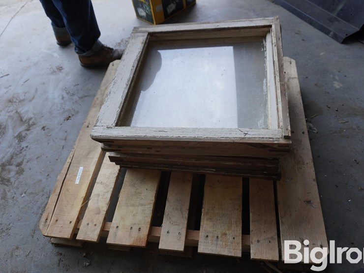 24"x24"-windows-w/glass-image-8