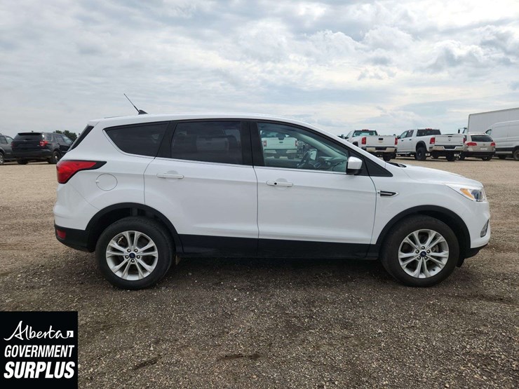 2019-ford-escape-se-image-6