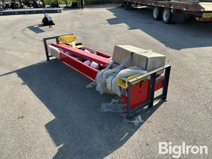 2026-massey-ferguson-730-image-1