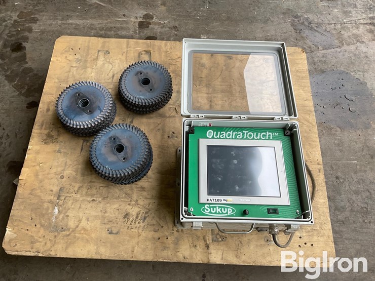 sukup-quadra-touch-grain-dryer-controller-image-8