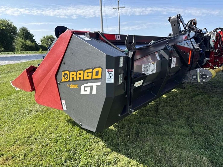 drago-gt-folding-corn-head-image-3