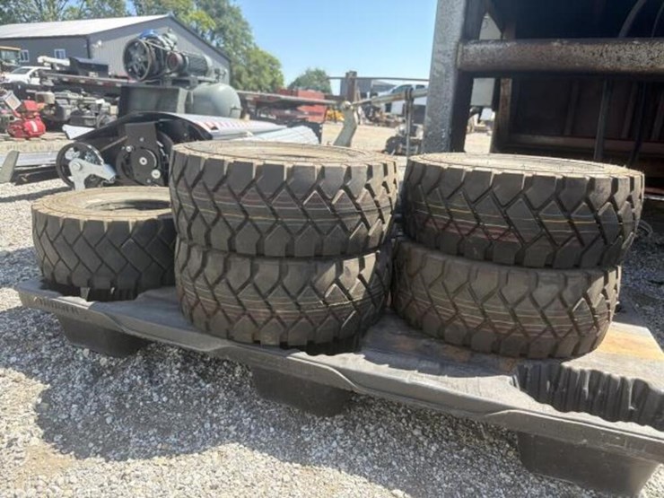 (5)-new-tire-150/75-r8-image-1