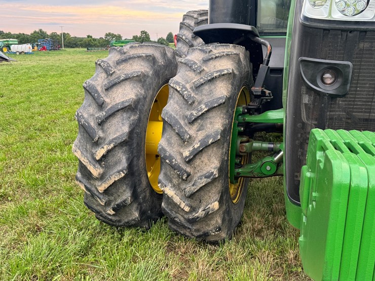 john-deere-8345r-image-16
