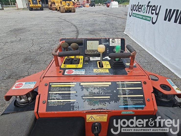 2019-ditch-witch-sk1050-image-21