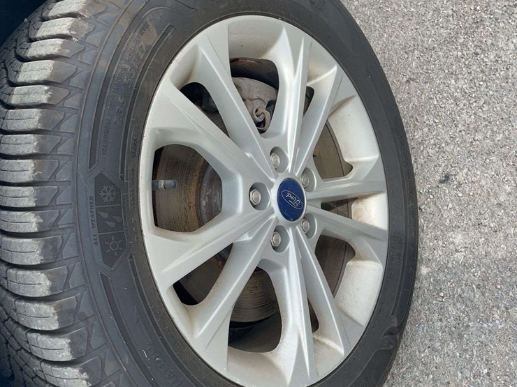 2017-ford-escape-image-21