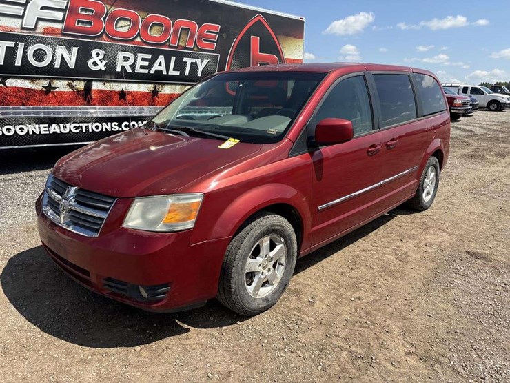 2008-dodge-caravan-image-1