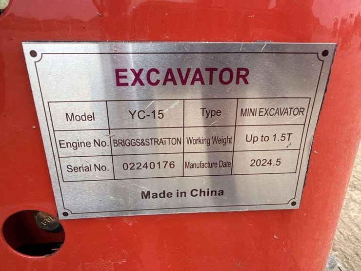 yc-15-mini-excavator-image-9